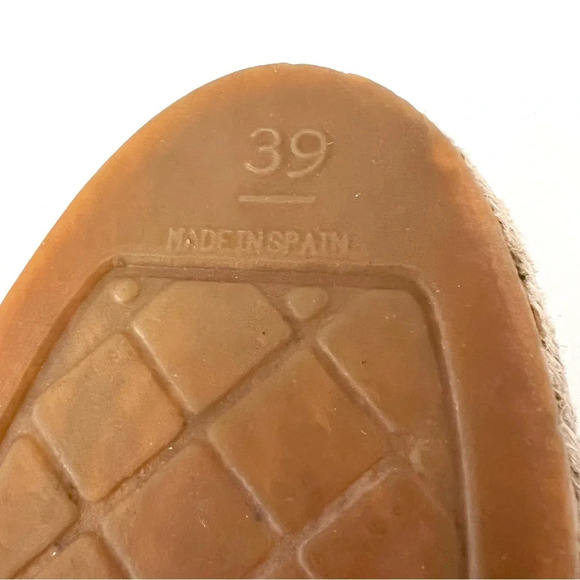 CHANEL || CC Cap Toe Black Leather Espadrille Loafers Logo Size EU 39 - Picture 16 of 16